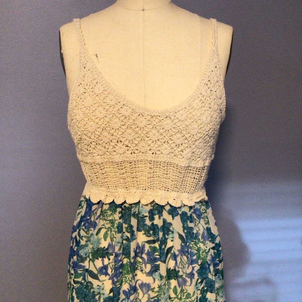 TAYLOR Crochet Bodice Maxi Dress Sz XS Blue Cream Floral pit t pit 15 length 54 - Picture 5 of 12